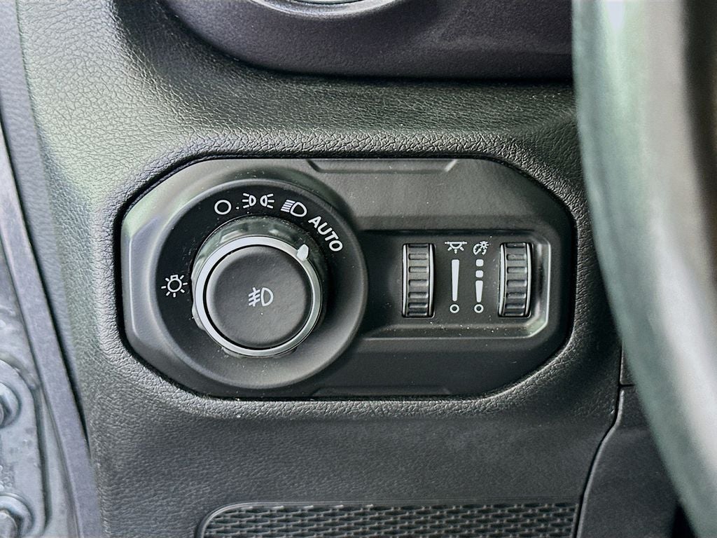 2021 Jeep Wrangler Unlimited Sahara Altitude 4x4