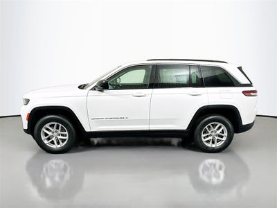 2025 Jeep Grand Cherokee GRAND CHEROKEE LAREDO X 4X4