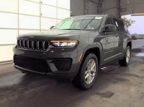 2023 Jeep Grand Cherokee Laredo 4x4