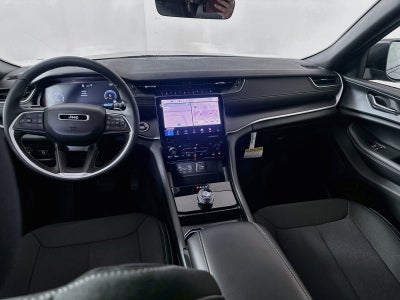 2027 Jeep Grand Cherokee GRAND CHEROKEE LAREDO X 4X4