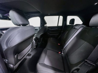 2027 Jeep Grand Cherokee GRAND CHEROKEE LAREDO X 4X4