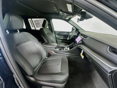 2027 Jeep Grand Cherokee GRAND CHEROKEE LAREDO X 4X4