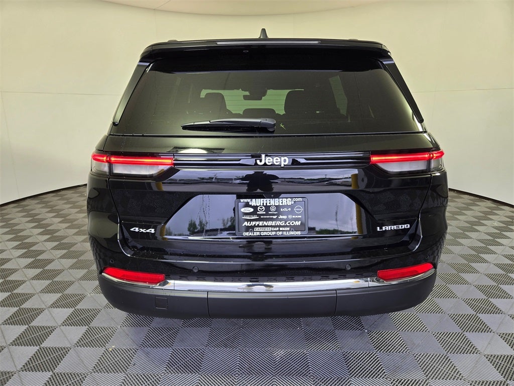 2025 Jeep Grand Cherokee GRAND CHEROKEE LAREDO X 4X4