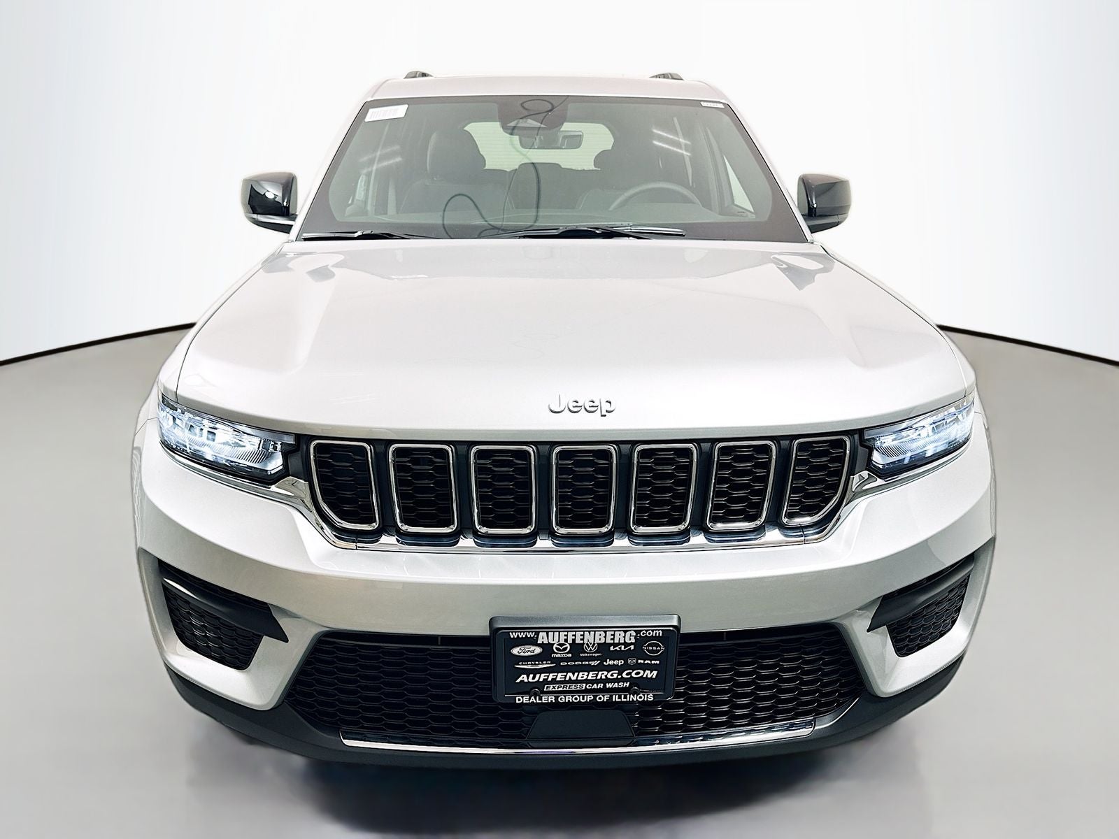 2026 Jeep Grand Cherokee GRAND CHEROKEE LAREDO X 4X4