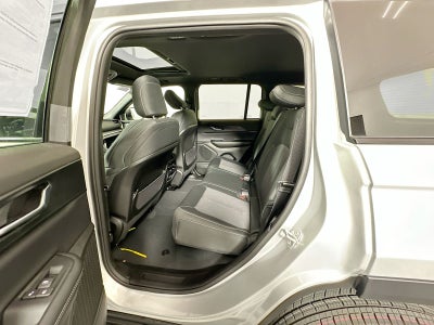 2026 Jeep Grand Cherokee GRAND CHEROKEE LAREDO X 4X4