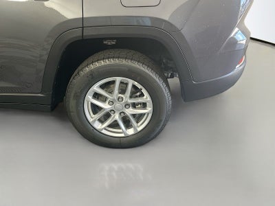 2026 Jeep Grand Cherokee GRAND CHEROKEE LAREDO 4X4
