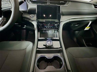 2025 Jeep Grand Cherokee GRAND CHEROKEE LAREDO X 4X4