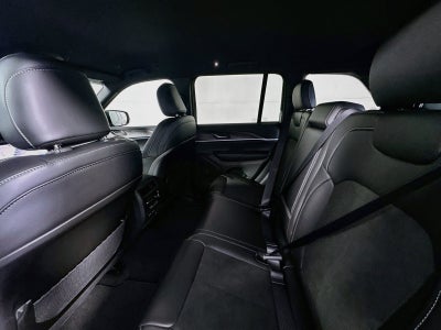 2027 Jeep Grand Cherokee GRAND CHEROKEE LAREDO ALTITUDE 4X4