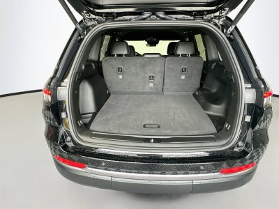 2027 Jeep Grand Cherokee GRAND CHEROKEE LAREDO ALTITUDE 4X4