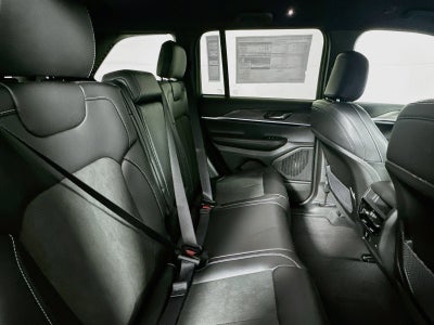 2027 Jeep Grand Cherokee GRAND CHEROKEE LAREDO ALTITUDE 4X4