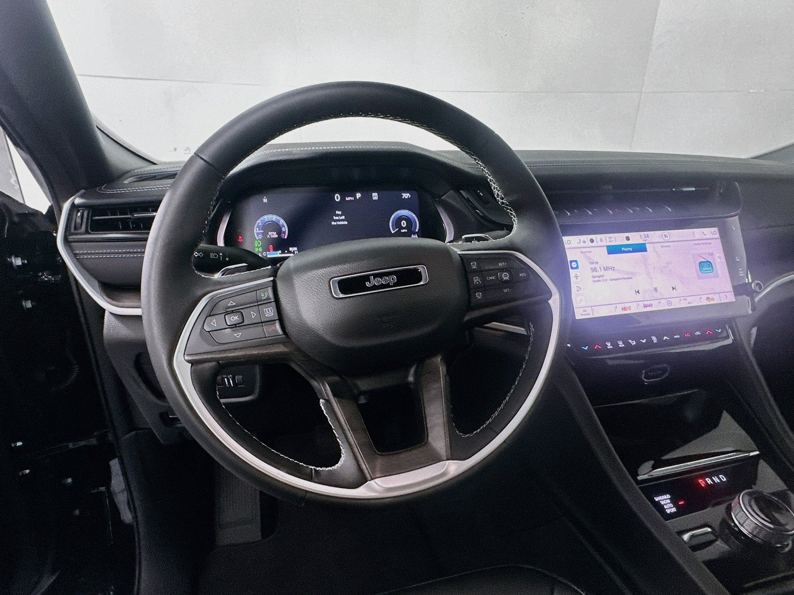 2027 Jeep Grand Cherokee GRAND CHEROKEE LIMITED 4X4