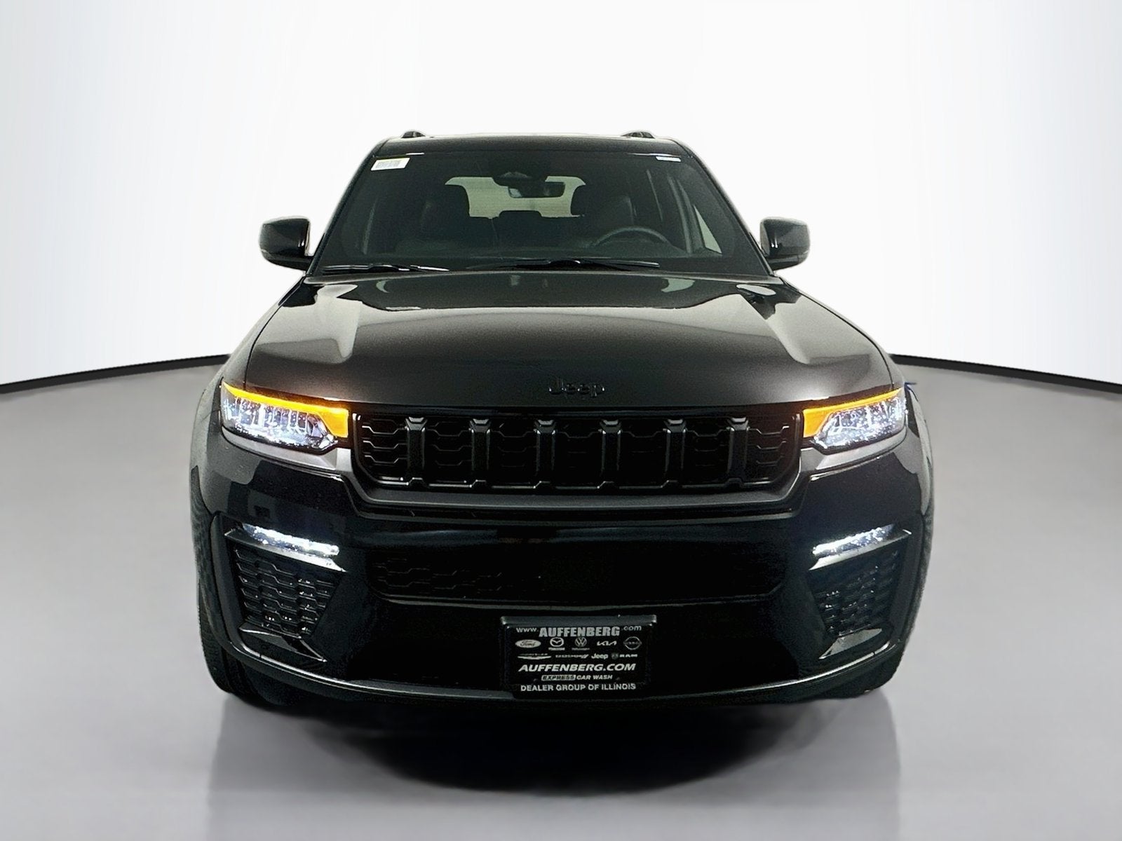 2027 Jeep Grand Cherokee GRAND CHEROKEE LIMITED 4X4