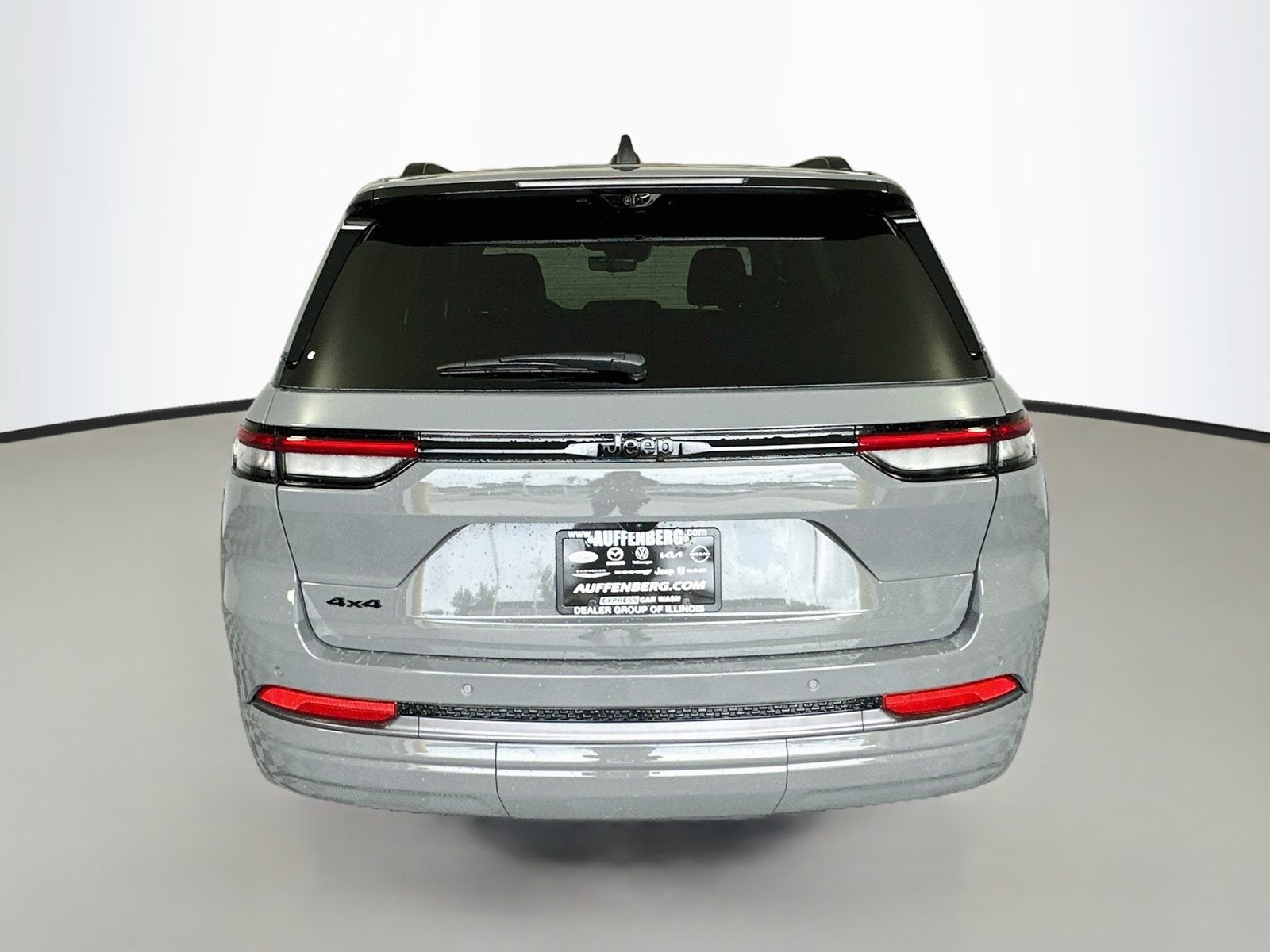 2027 Jeep Grand Cherokee Limited Reserve
