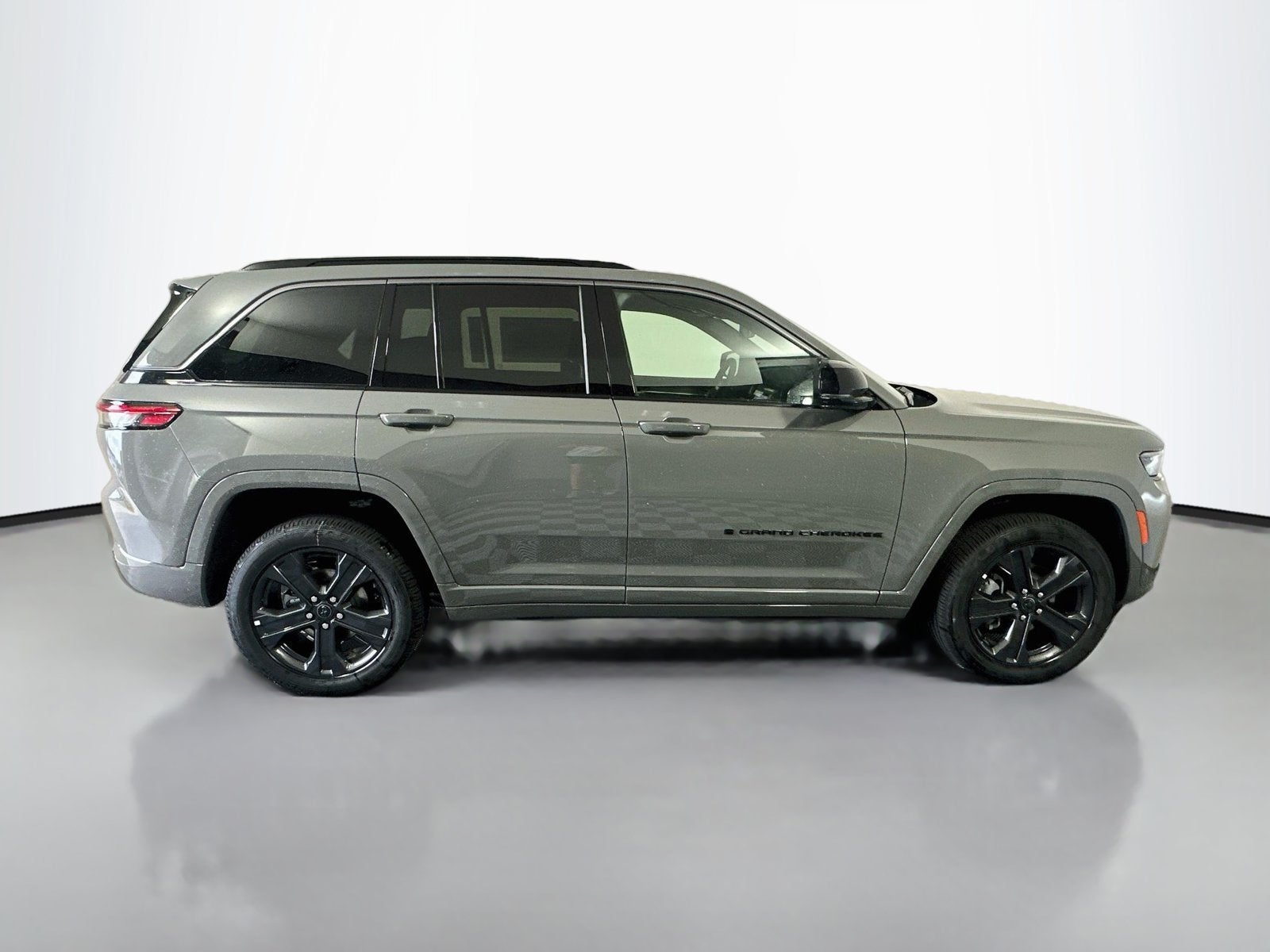 2027 Jeep Grand Cherokee Limited Reserve