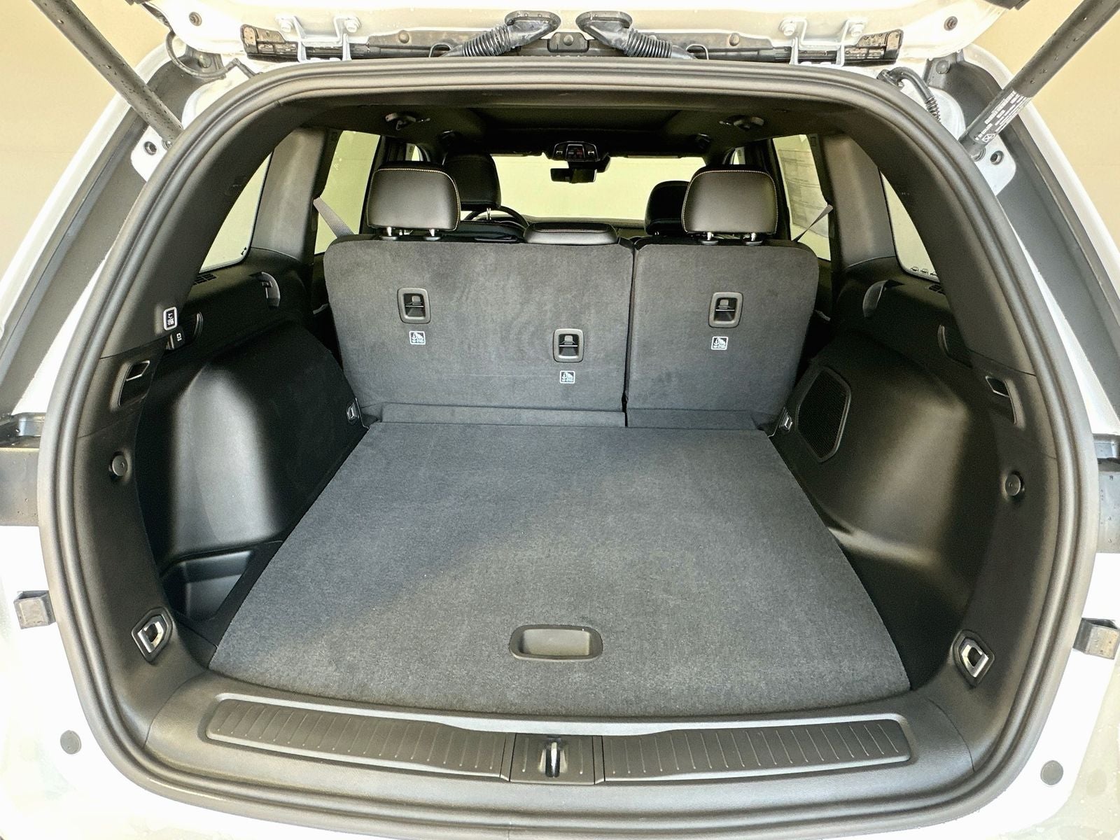2026 Jeep Grand Cherokee GRAND CHEROKEE 85TH ANNIVERSARY EDITION 4X4