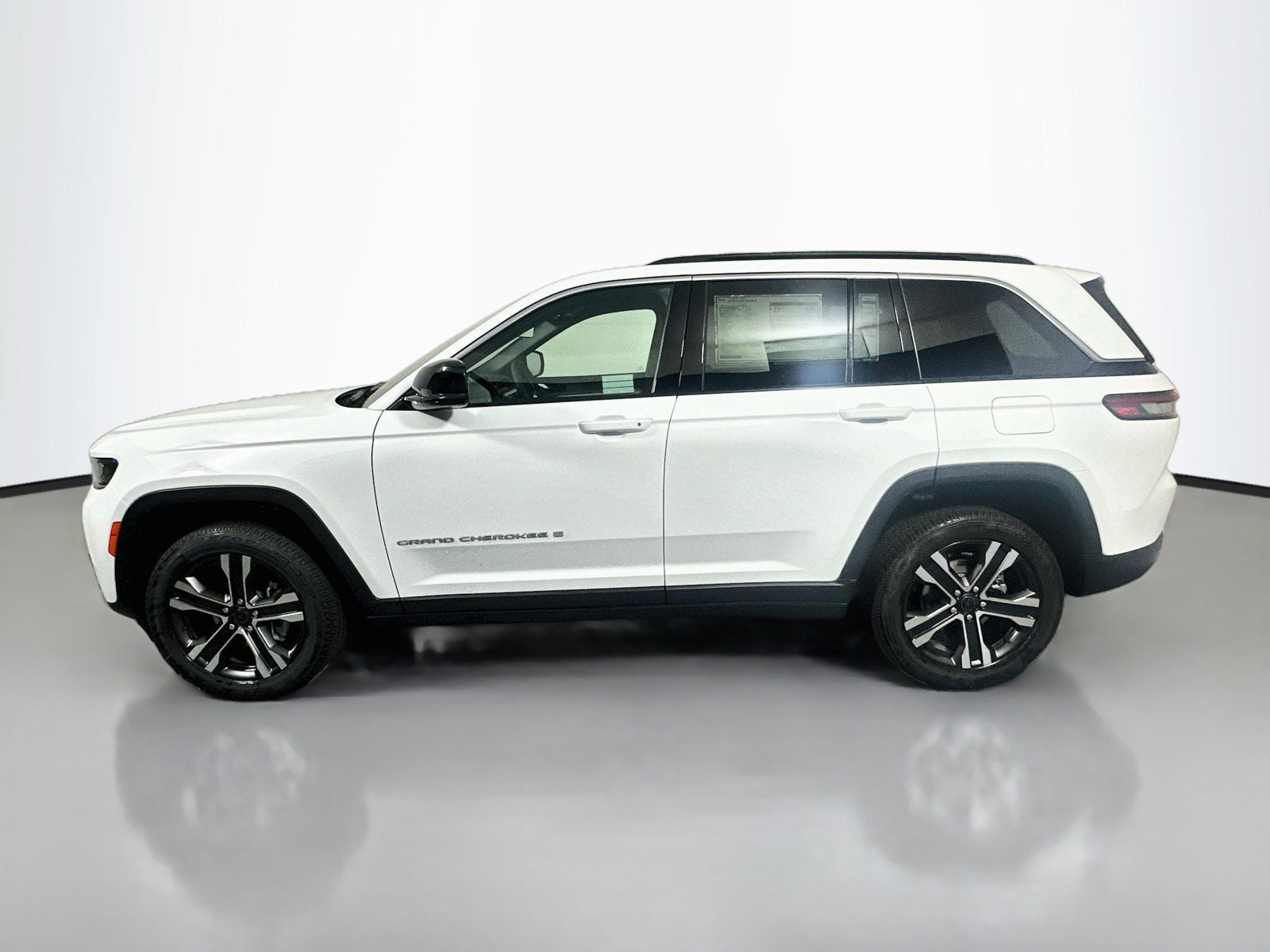 2027 Jeep Grand Cherokee GRAND CHEROKEE LIMITED 4X4
