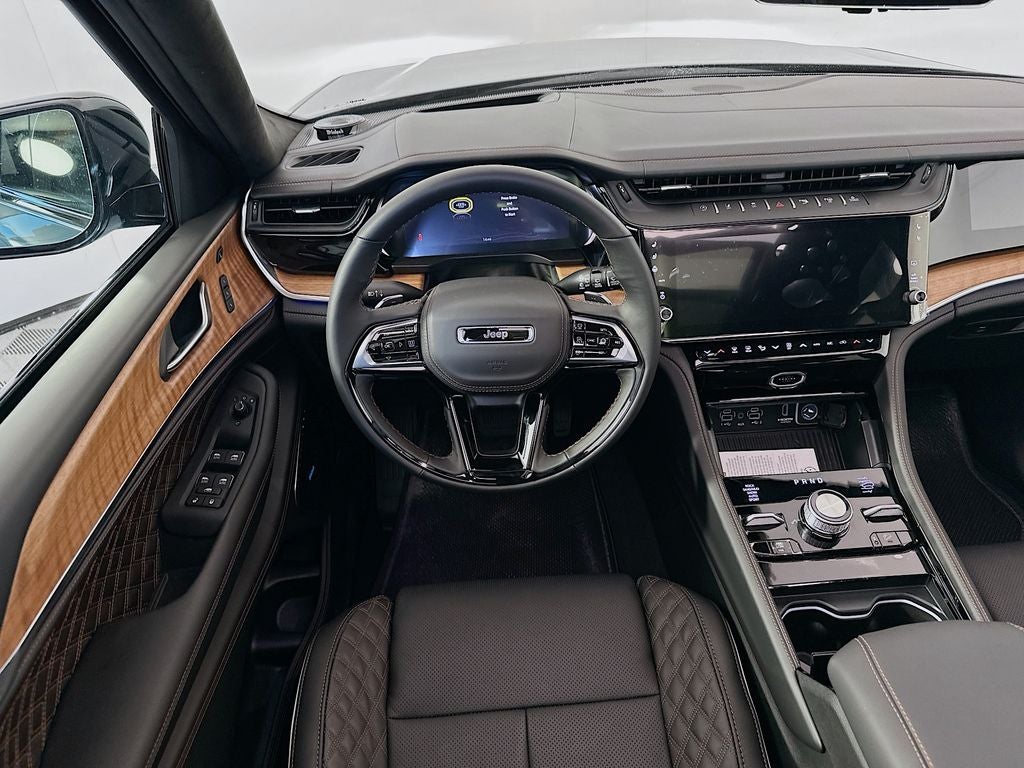 2026 Jeep Grand Cherokee GRAND CHEROKEE SUMMIT 4X4