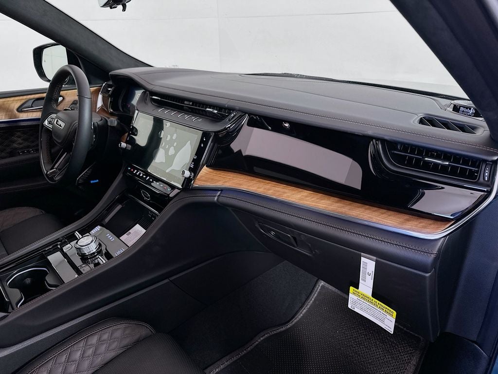 2026 Jeep Grand Cherokee GRAND CHEROKEE SUMMIT 4X4