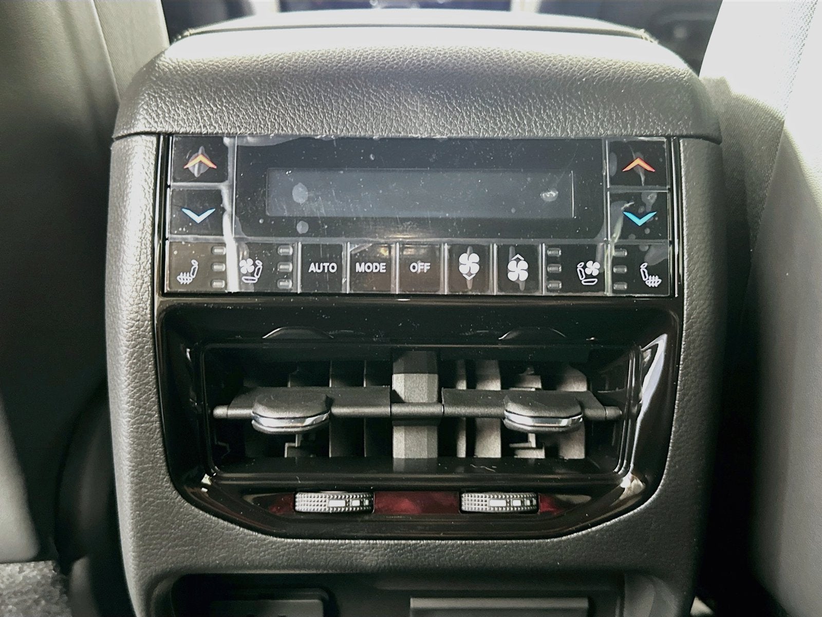 2027 Jeep Grand Cherokee GRAND CHEROKEE SUMMIT 4X4