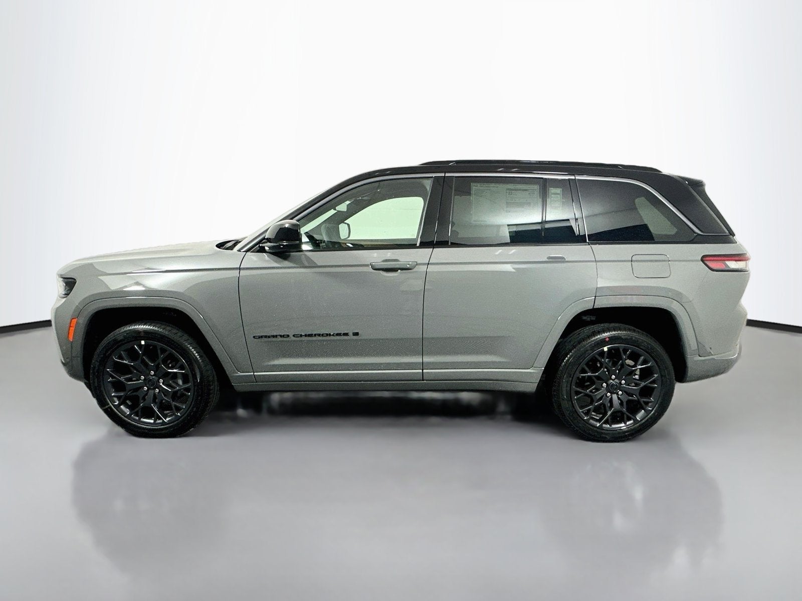 2027 Jeep Grand Cherokee Summit