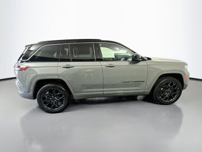 2027 Jeep Grand Cherokee Summit
