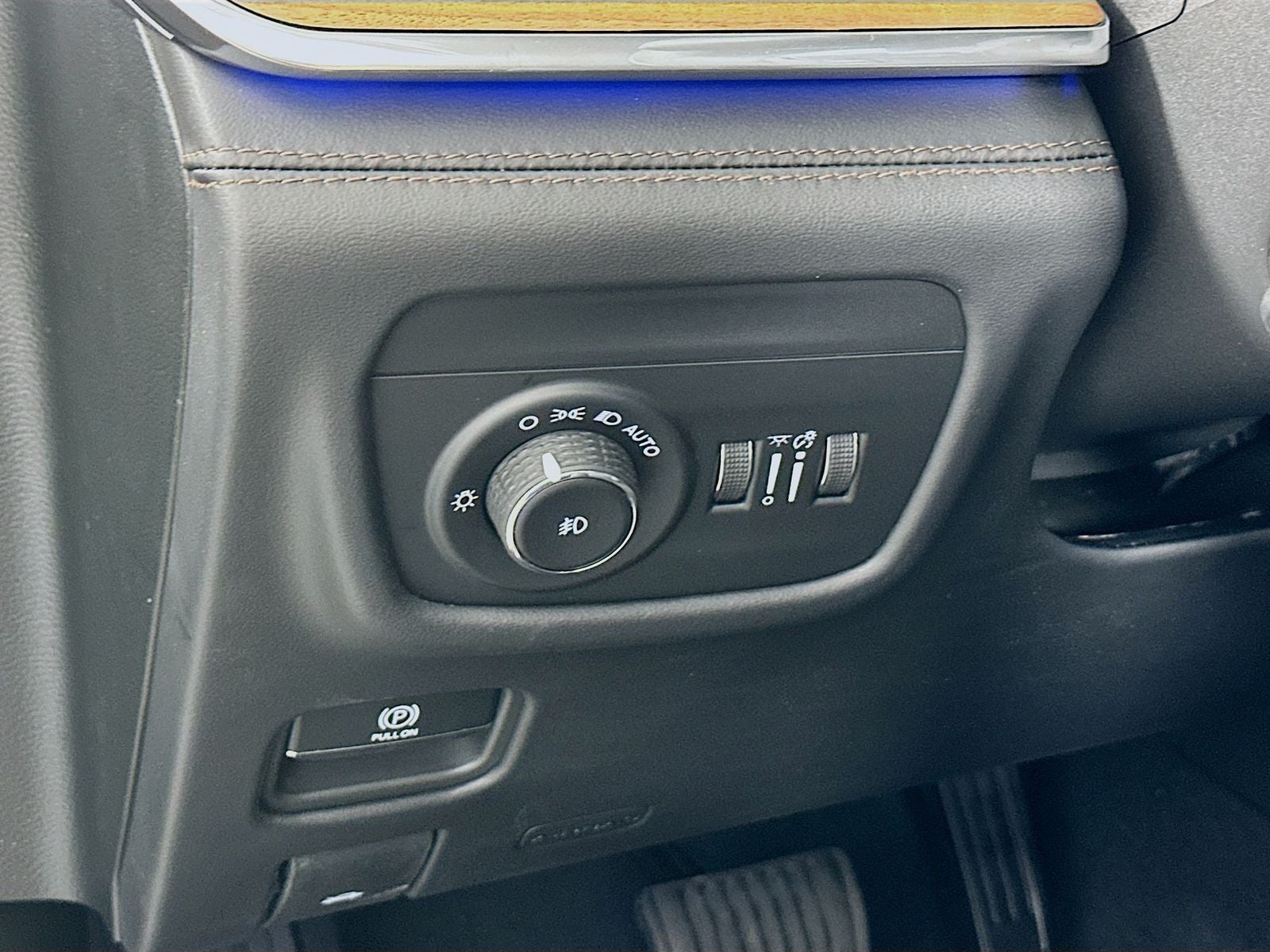 2026 Jeep Grand Cherokee GRAND CHEROKEE SUMMIT 4X4