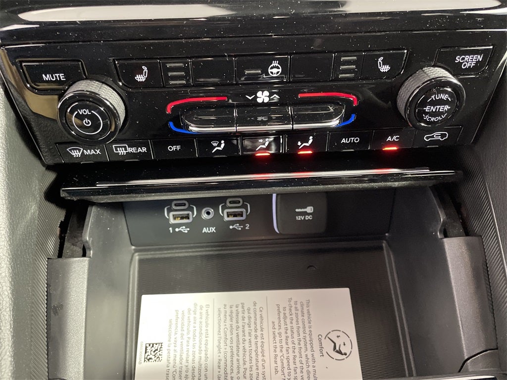 2025 Jeep Grand Cherokee GRAND CHEROKEE L LAREDO X 4X4