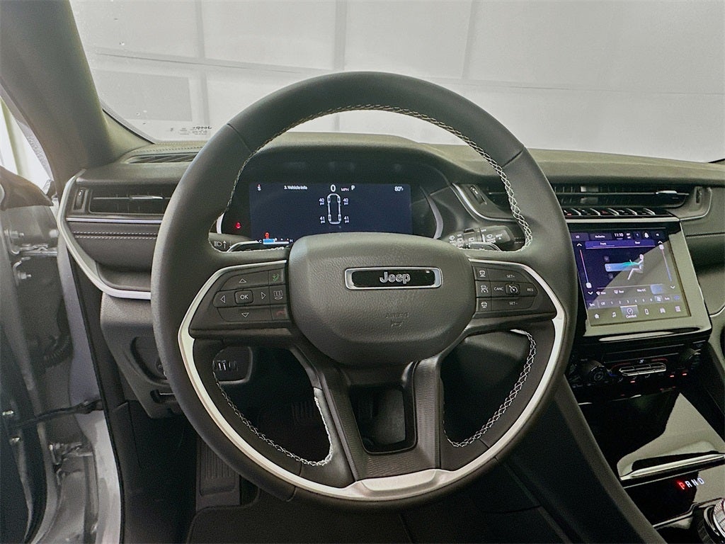 2025 Jeep Grand Cherokee GRAND CHEROKEE L LAREDO 4X4