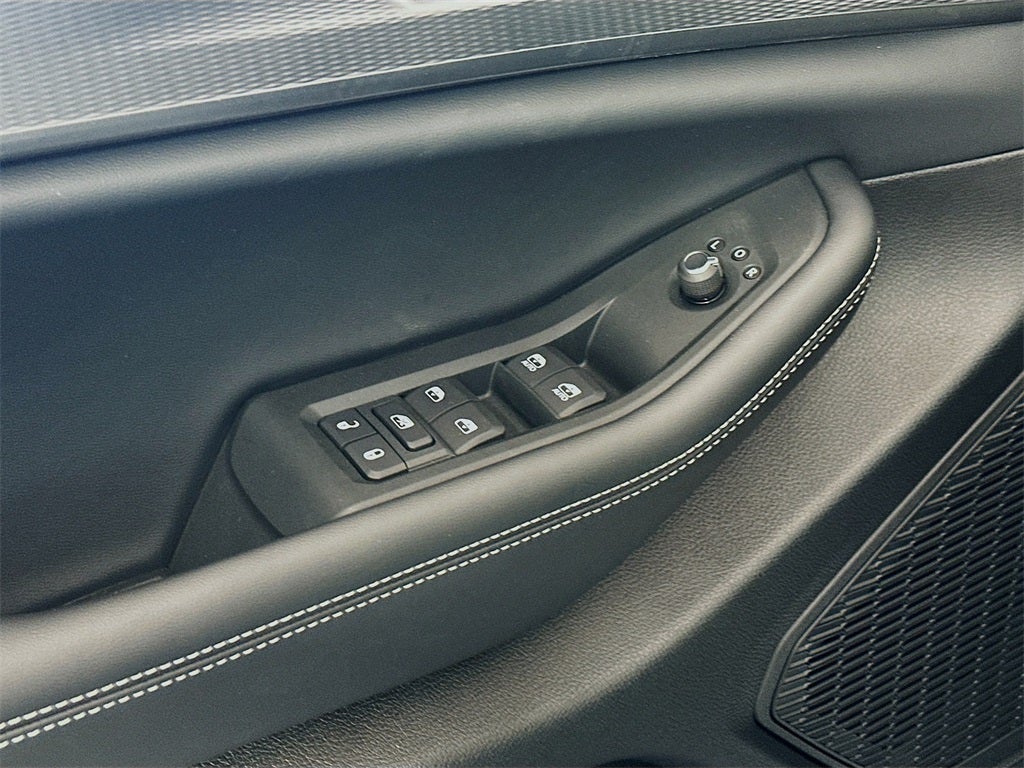 2025 Jeep Grand Cherokee GRAND CHEROKEE L LAREDO 4X4