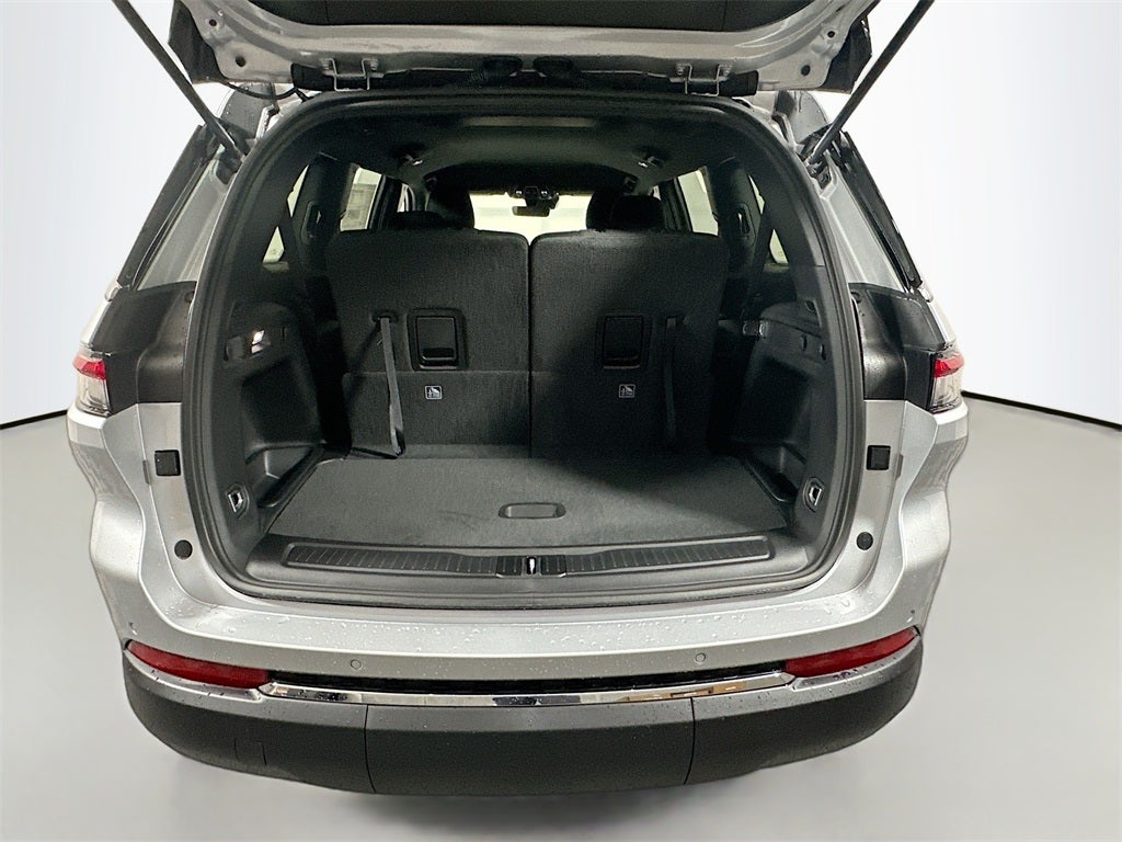 2025 Jeep Grand Cherokee GRAND CHEROKEE L LAREDO 4X4