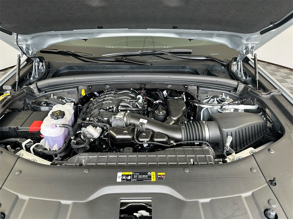 2025 Jeep Grand Cherokee GRAND CHEROKEE L LAREDO 4X4