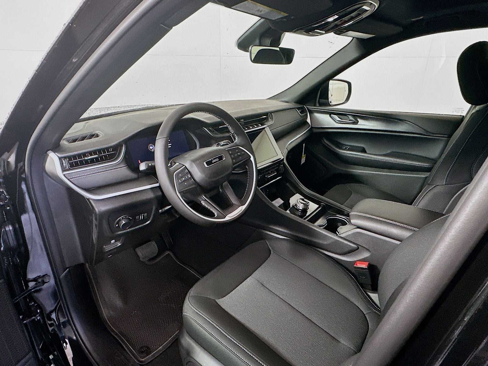 2026 Jeep Grand Cherokee GRAND CHEROKEE L LAREDO X 4X4