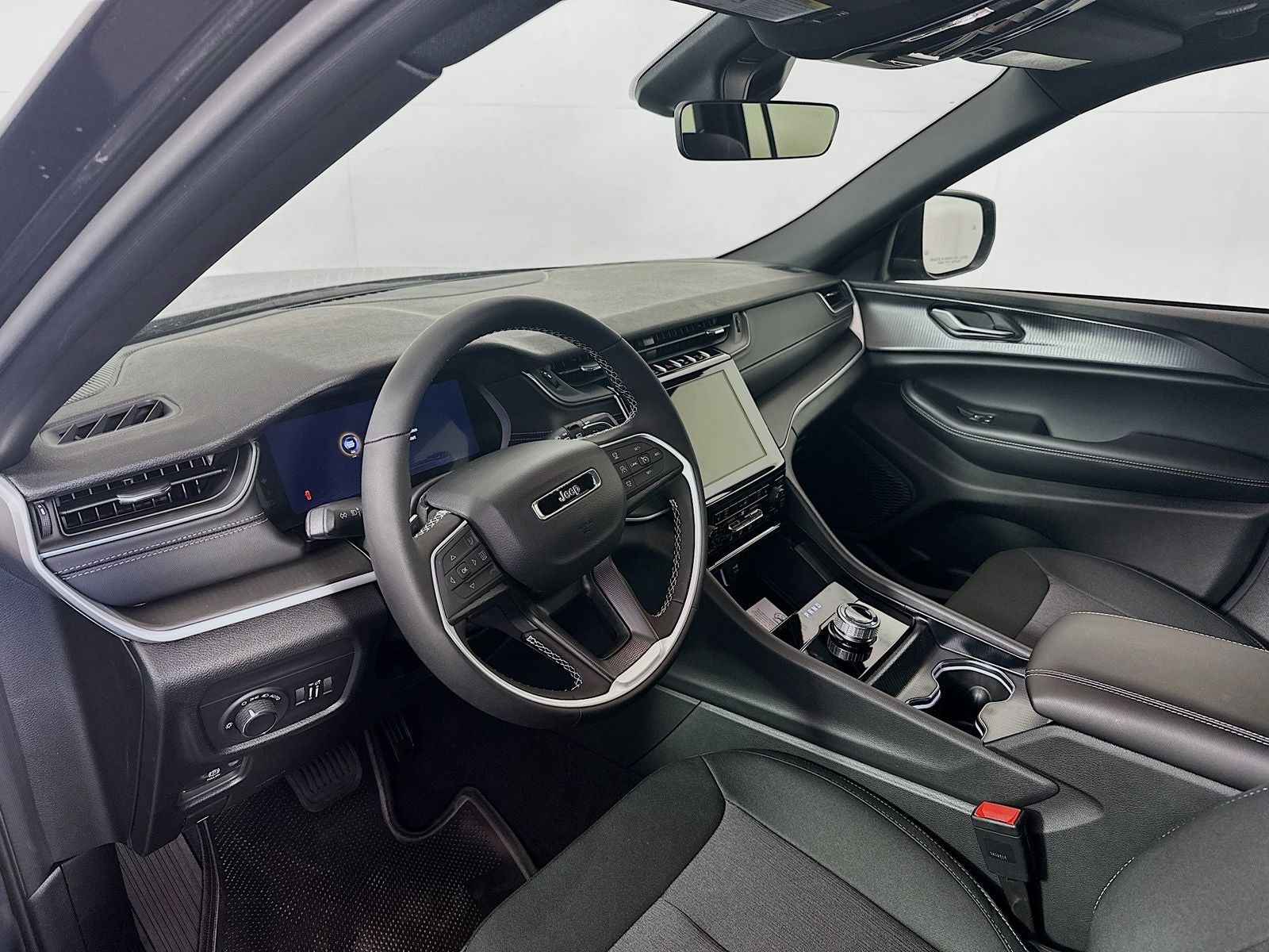 2026 Jeep Grand Cherokee GRAND CHEROKEE L LAREDO X 4X4