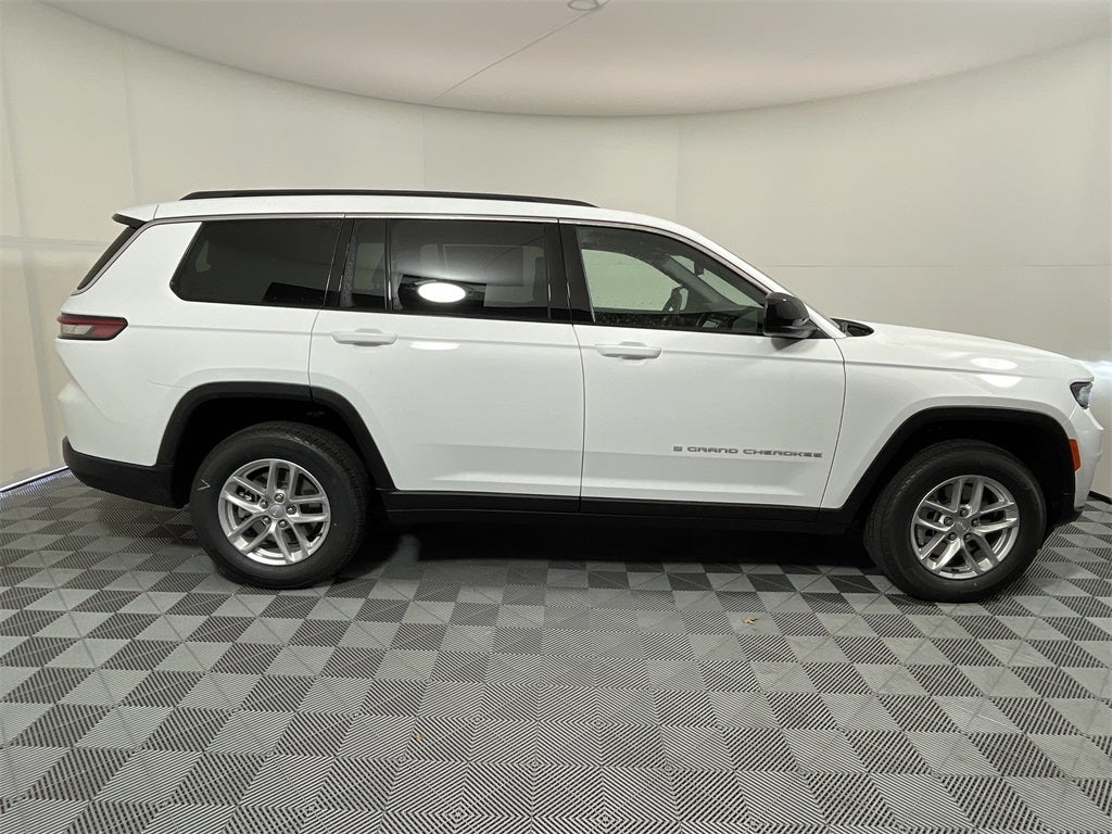 2025 Jeep Grand Cherokee GRAND CHEROKEE L LAREDO X 4X4