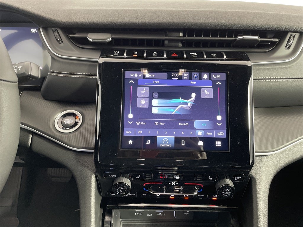 2025 Jeep Grand Cherokee GRAND CHEROKEE L LAREDO X 4X4