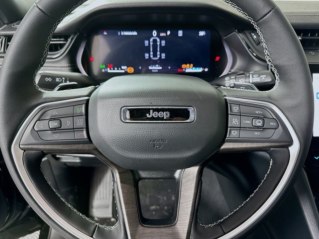 2026 Jeep Grand Cherokee GRAND CHEROKEE L LAREDO ALTITUDE 4X4