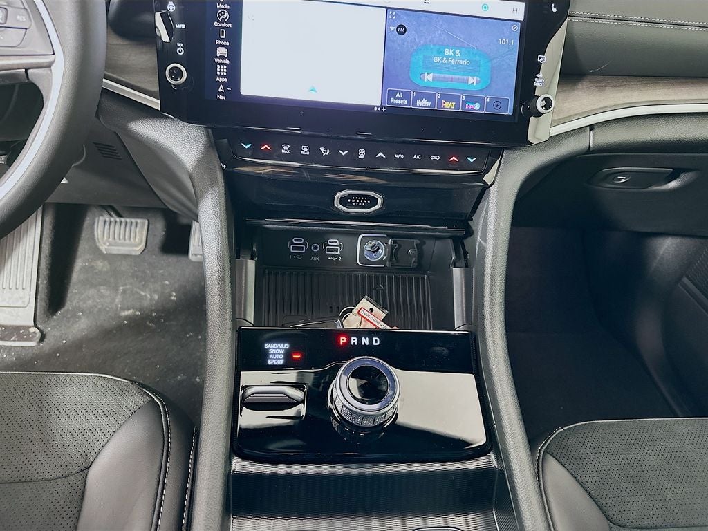 2026 Jeep Grand Cherokee GRAND CHEROKEE L LAREDO ALTITUDE 4X4