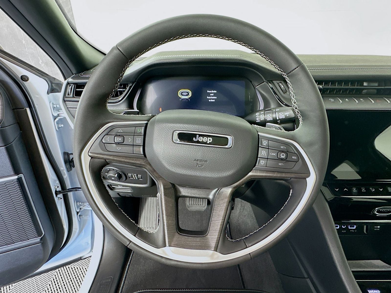 2026 Jeep Grand Cherokee GRAND CHEROKEE L LIMITED 4X4