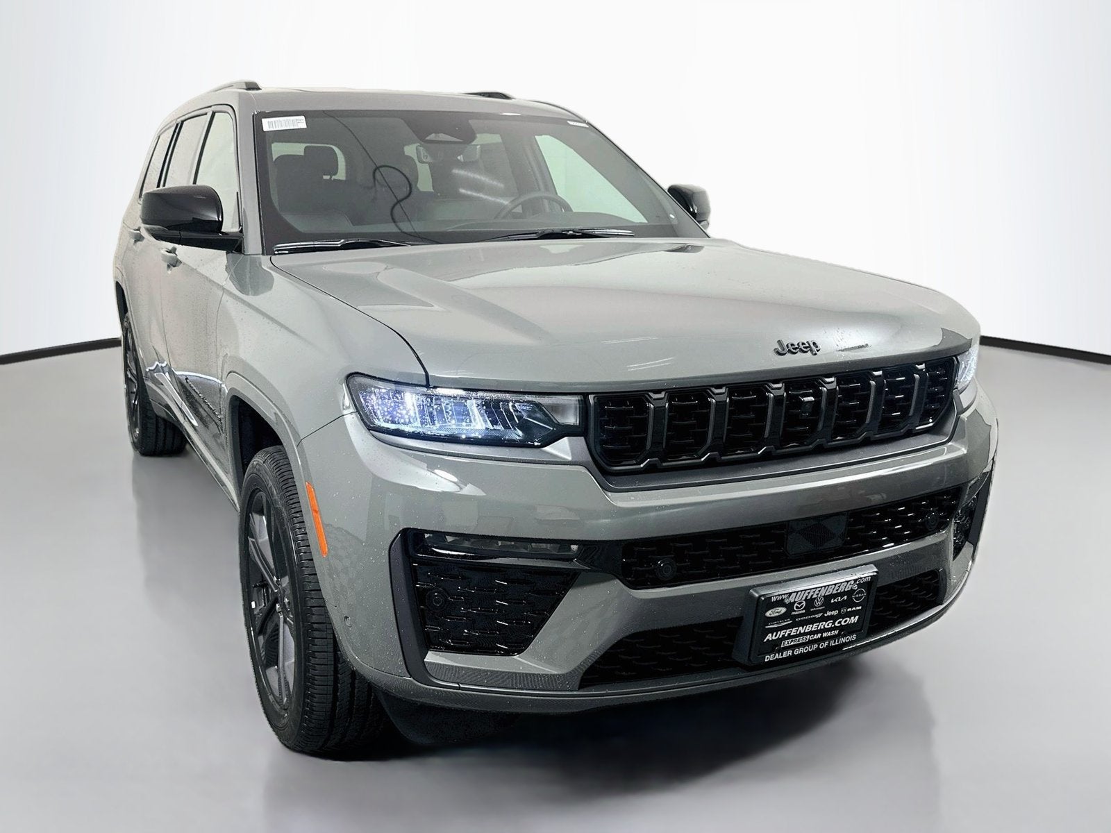2027 Jeep Grand Cherokee Limited Reserve