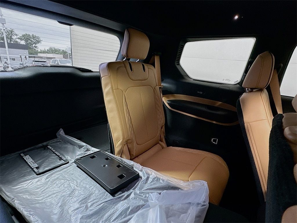 2025 Jeep Grand Cherokee GRAND CHEROKEE L SUMMIT 4X4