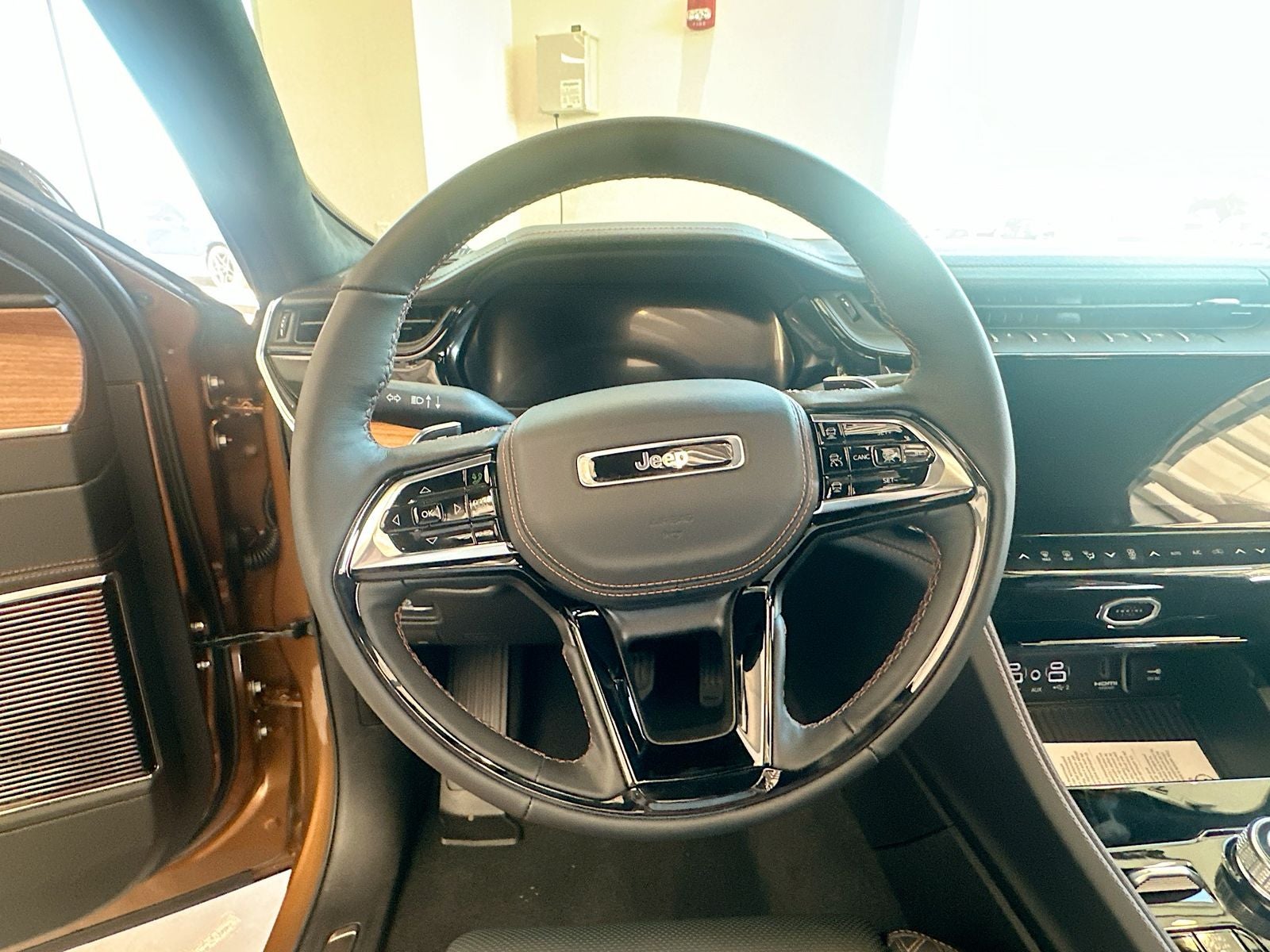 2026 Jeep Grand Cherokee GRAND CHEROKEE L SUMMIT 4X4