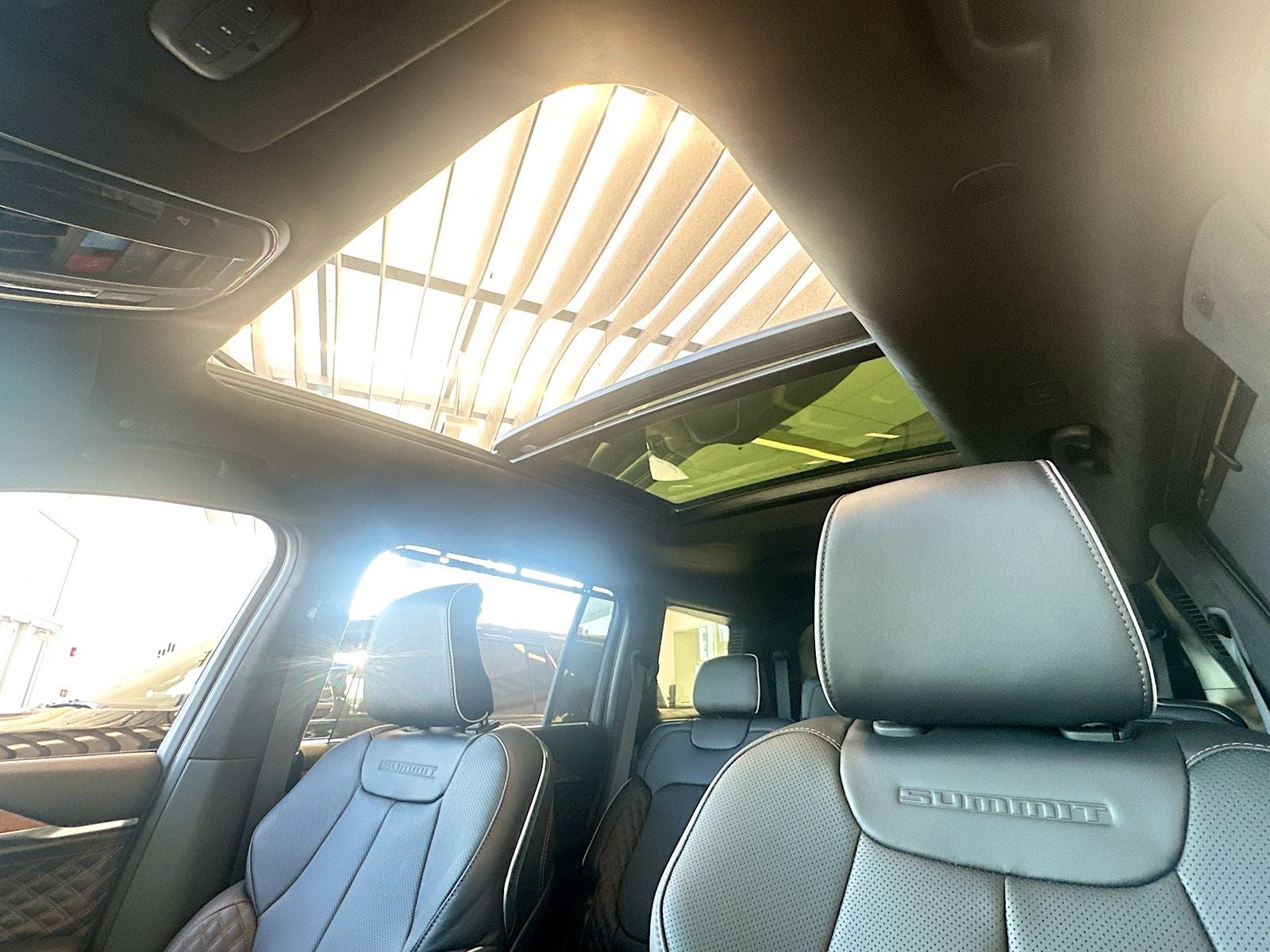 2026 Jeep Grand Cherokee GRAND CHEROKEE L SUMMIT 4X4