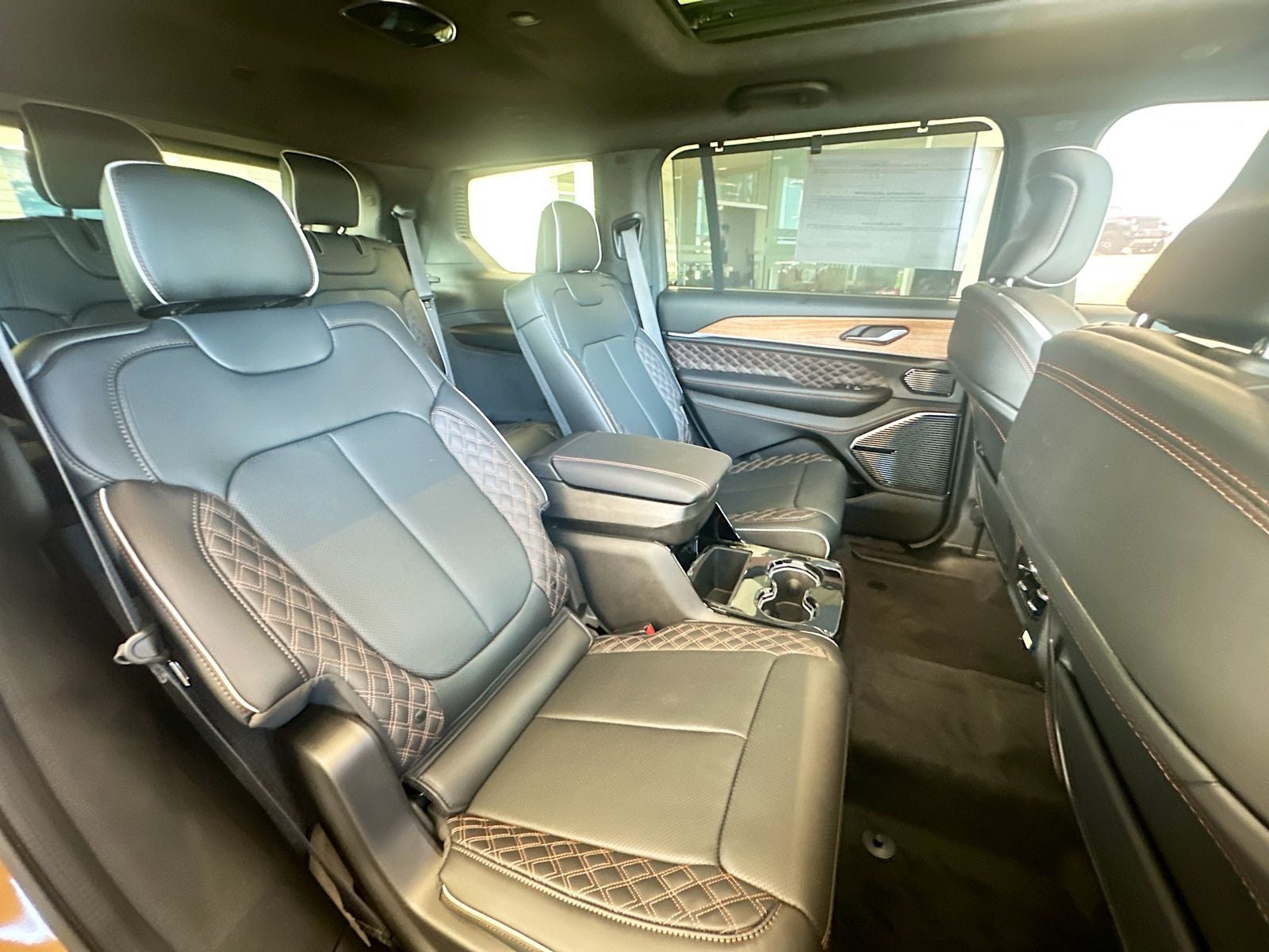 2026 Jeep Grand Cherokee GRAND CHEROKEE L SUMMIT 4X4
