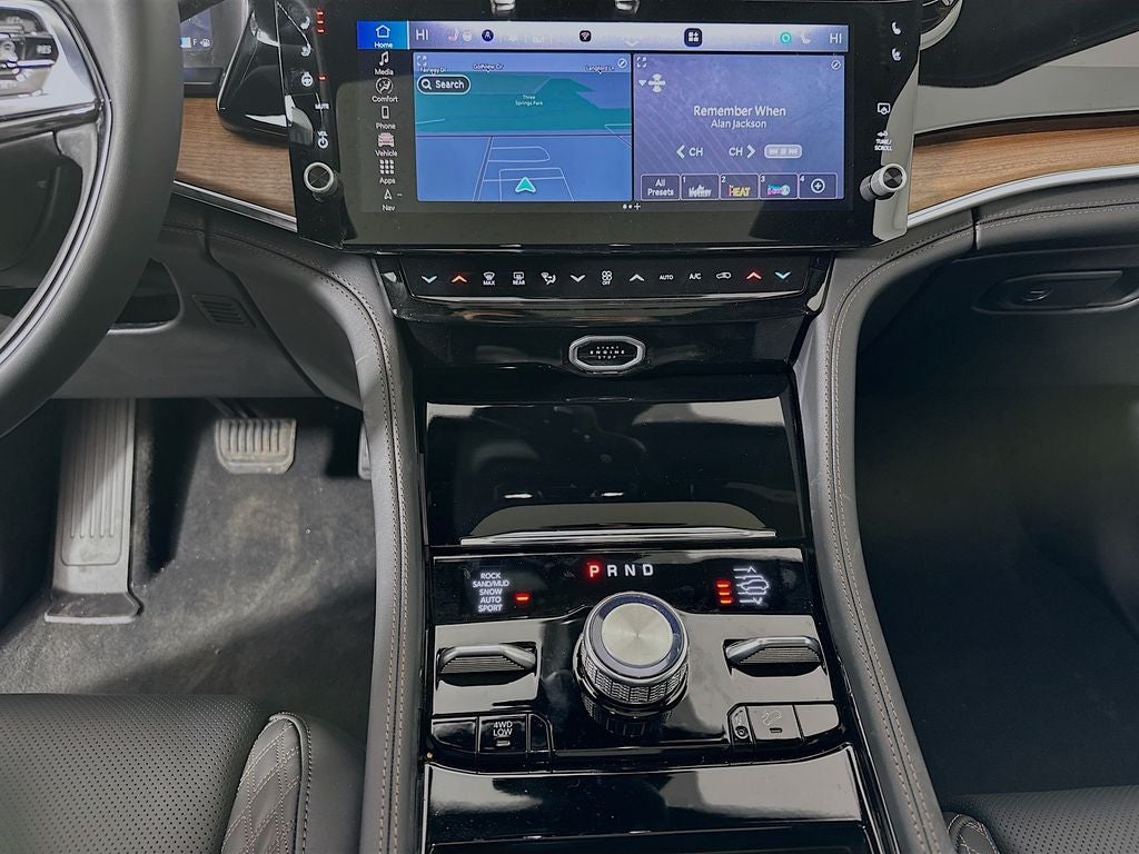 2026 Jeep Grand Cherokee GRAND CHEROKEE L SUMMIT 4X4