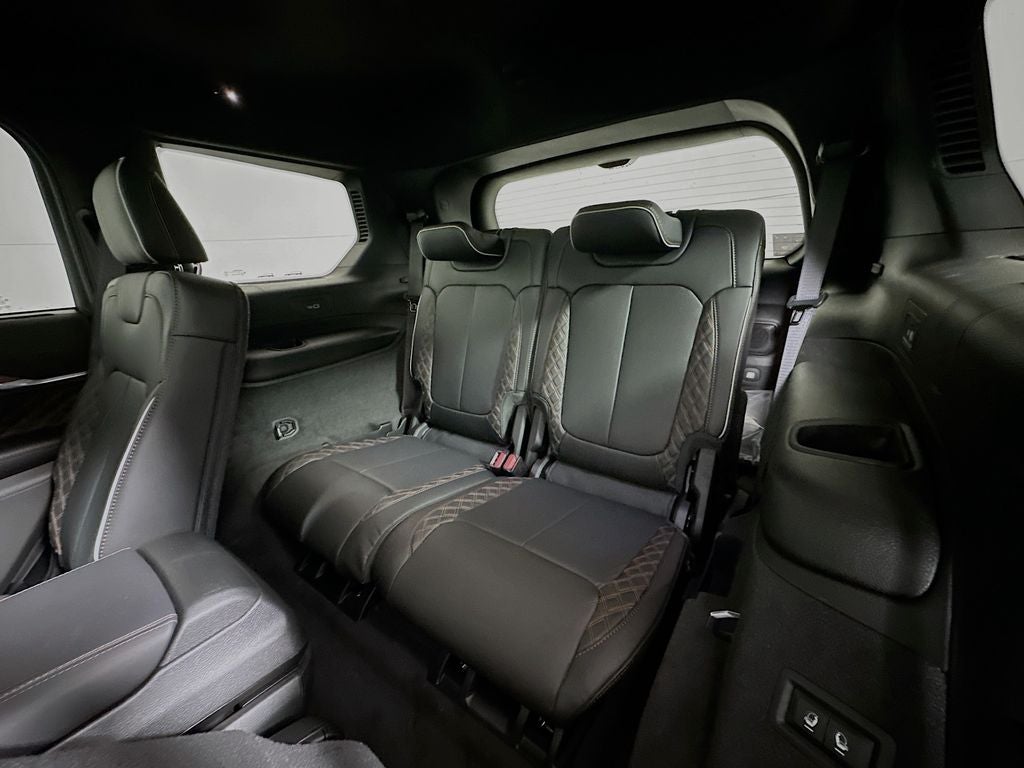 2026 Jeep Grand Cherokee GRAND CHEROKEE L SUMMIT 4X4