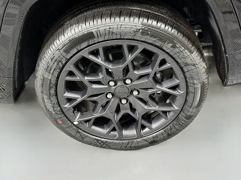 2026 Jeep Grand Cherokee GRAND CHEROKEE L SUMMIT 4X4