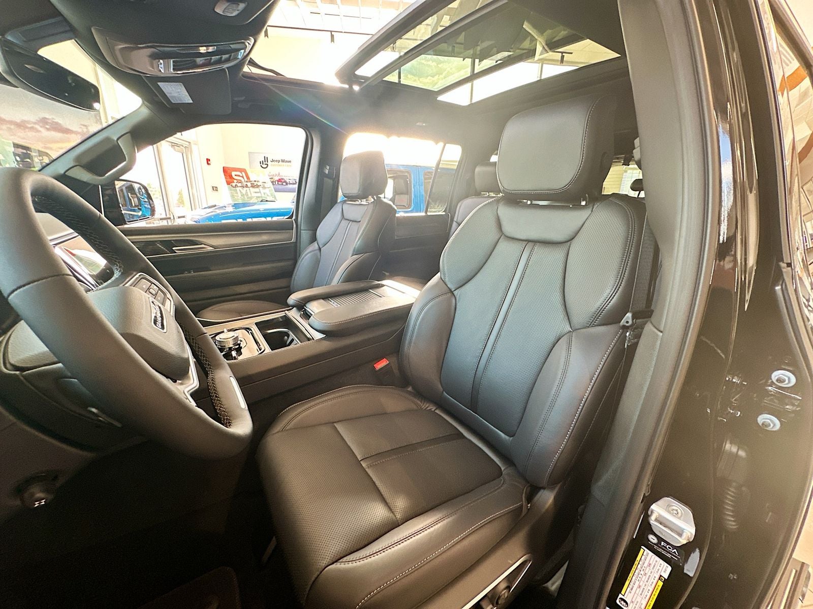 2026 Jeep Grand Wagoneer GRAND WAGONEER LIMITED RESERVE 4X4
