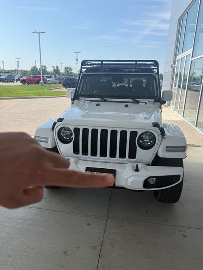 2022 Jeep Gladiator Overland