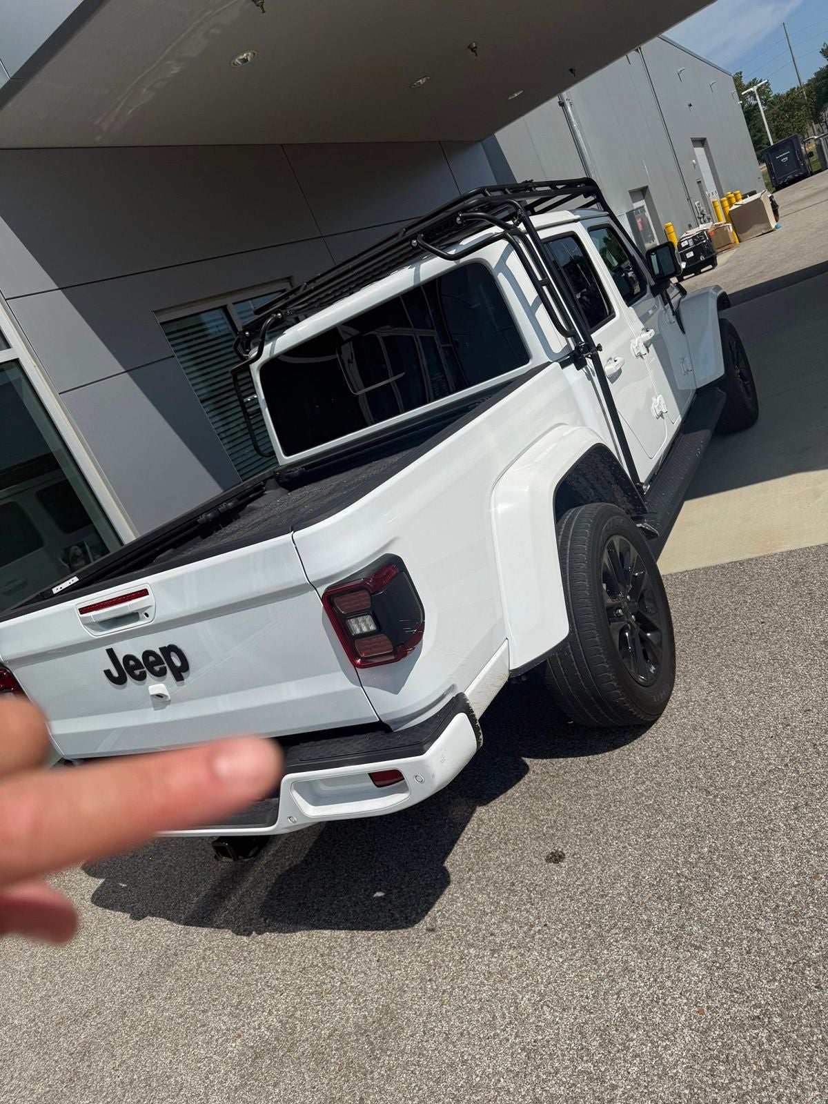 2022 Jeep Gladiator Overland