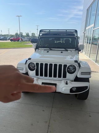 2022 Jeep Gladiator Overland